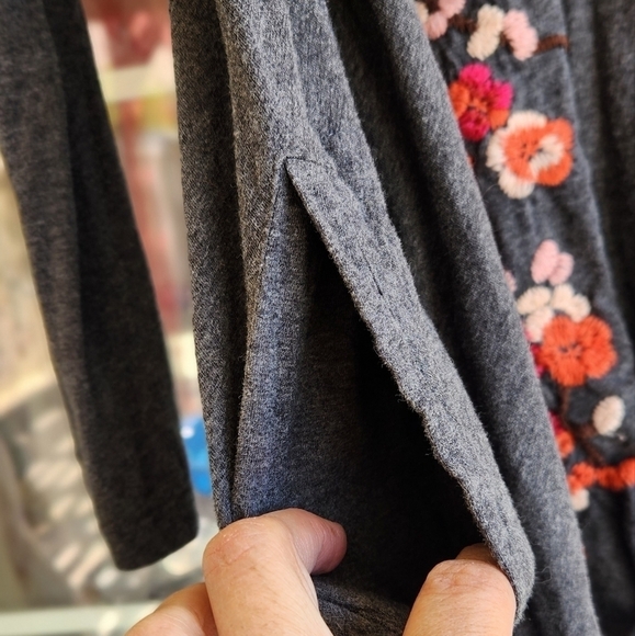 Johnny Was LA  Jersey Knit Embroidery  Asymmetrical Gray Open Long Cardigan - Picture 5 of 7